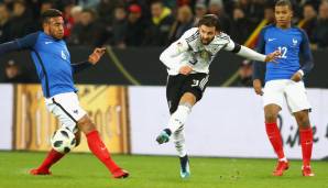 Marvin Plattenhardt: In Halbzeit eins einfach nur froh, dabei sein zu dürfen, hatte einen schweren Stand gegen die körperlich überlegenen Angreifer der Les Bleus. In Halbzeit zwei dann mit ordentlichen Ausflügen an die gegnerische Grundlinie - Note: 3,5