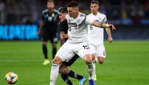 NIKLAS SÜLE: Mit 23 Länderspielen schon einer der Routiniers im DFB-Team. Konzentrierte sich darauf, die neue Defensive zusammenhalten. Das gelang ihm rund eine Stunde gut, in der Schlussphase gegen die argentinische Offensive nicht mehr. Note: 3,5.