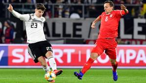 Kai Havertz: Interpretierte seine Rolle als Achter im Gegensatz zu Gündogan deutlich offensiver. Tauchte immer wieder in der letzten Reihe auf. Gewann aber keinen einzigen Zweikampf und musste folgerichtig zur Pause raus. Note: 5.