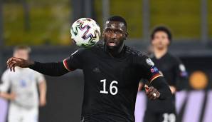 ANTONIO RÜDIGER: Konnte Sigurjonssons Schuss entscheidend abfälschen und so das 1:2 mit Glück verhindern. Auf der Gegenseite köpfte er knapp vorbei. Zwölf Balleroberungen, kleine Patzer schmälern den positiven Eindruck. Note: 3.