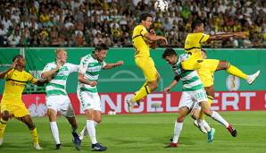 Der BVB ist mit viel Glück in die 2. Runde des DFB-Pokals eingezogen.