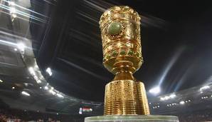 Um diesen Pokal kämpfen die verbliebenen Teams auch dieses Jahr.