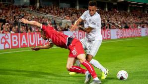 CORENTIN TOLISSO: Musste mehrfach mächtig gegen die aggressiven Lausitzer einstecken und bekam kaum Struktur in sein Spiel. Hatte schon weitaus bessere Auftritte im FCB-Dress. NOTE: 4.