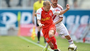 Kevin Hoffmann wird auch in der neuen Saison für Jahn Regensburg auflaufen