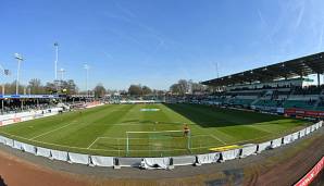 Im Preußenstadion finden 14.300 Zuschauer Platz.