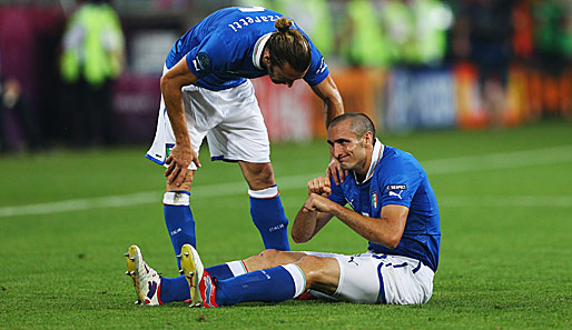 Schon auf dem Platz roch es nach einer schwereren Verletzung: Giorgio Chiellini (r.)