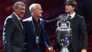 Die Trainer der Hammergruppe F: Fernando Santos (Portugal), Didier Deschamps (Frankreich) und Bundestrainer Joachim Löw (v.l.).