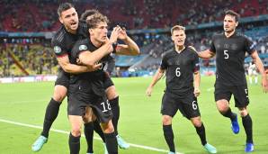 Deutschland hat sich durch ein 2:2 gegen Ungarn für das Achtelfinale qualifiziert.