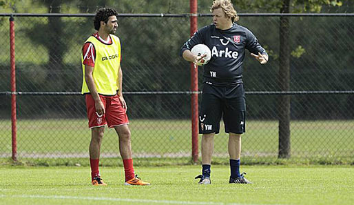 Stürmertrainer bei Twente, Legende auf Schalke: Zwei Herzen schlagen in Youri Mulders (r.) Brust