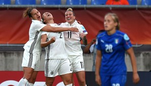 Josephine Henning nutzte einen Patzer der italienischen Torhüterin zum 1:0.