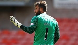 ammy Bell hielt drei Elfmeter in 23 Minuten gegen Dunfermline Athletic