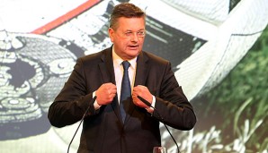 Reinhard Grindel sieht die Ausrichtung der EM kritisch