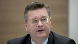 Grindel wirbt für Pressefreiheit