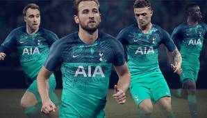 Was genau haben sich die Spurs dabei gedacht? Das neue Ausweichtrikot von Tottenham Hotspur kommt mit gewöhnungsbedürftigen Mustern zwischen Grün und Blau daher. In der Redaktion hier wird diskutiert, ob das überragend oder hässlich ist...