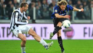 30. Diego Forlan | Angriff | für: Atletico Madrid, Inter Mailand | Kontertore: 12.