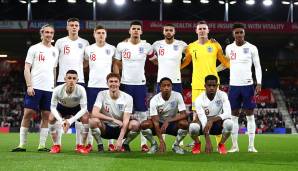 Platz 1: England. Zwar schwächelte England im März gegen Deutschland (1:2) und Polen (1:1), die Tiefe des englischen Kaders macht die Three Lions aber zum Favoriten. Generell gilt jedoch: In der Spitze geht es eng zu.