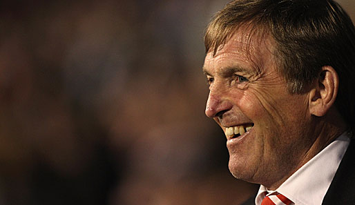 Kenny Dalglish hat beim FC Liverpool einen Dreijahresvertrag unterzeichnet