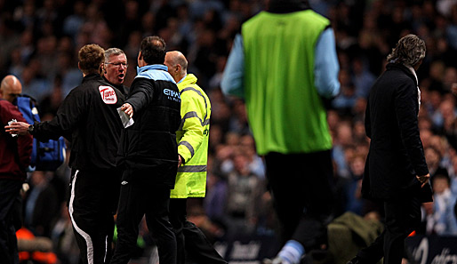 Alex Ferguson (l.) zeigte an der Seitenlinie mehr Einsatz als sein Team auf dem Feld