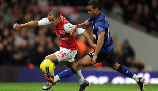 Theo Walcott (l.) und Nani könnten im Winter Vereine tauschen