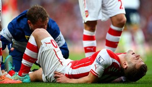 Jack Wilshere verletzt sich im Spiel gegen Tottenham