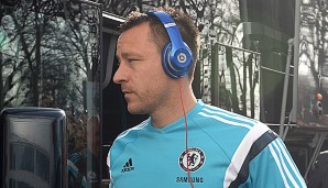 John Terry bleibt den Blues ein weiteres Jahr erhalten