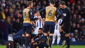 Francis Coquelin (m.) musste im Spiel gegen West Bromwich Albion verletzt ausgewechselt werden