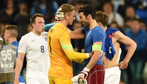 Gianluigi Buffon ist Joe Hart zur Seite gesprungen