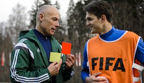 Howard Webb erzählte von der verrücktesten Gelben Karte seiner Laufbahn