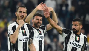 Leonardo Bonucci (l.) wird von Manchester City umworben