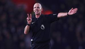 Schiedsrichter Mike Dean wird das Spiel leiten.