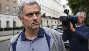 "The Special One" Jose Mourinho folgte auf van Gaal, der Portugiese kam von Ligarivale FC Chelsea nach Nordengland. Er erhielt einen bis zum 30. Juni 2019 datierten Dreijahresvertrag mit einer Option auf eine weitere Spielzeit.