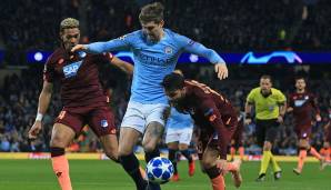 INNENVERTEIDIGUNG – JOHN STONES: Bringt trotz seiner 24 Jahre Erfahrung mit. Kopfballstark, ballsicher, schnell - der perfekte Innenverteidiger für Guardiola. In dieser Saison allerdings noch nicht so torgefährlich wie zum Beispiel bei der WM.