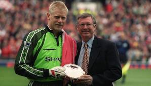 PETER SCHMEICHEL - Fergie holte den Torhüter für ein Butterbrot von Bröndby - und Schmeichel war der Keeper der erfolgreichsten Dekade des Klubs.