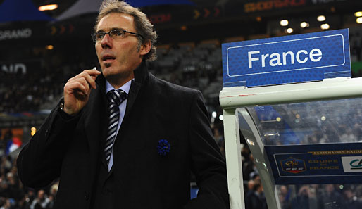 Laurent Blanc muss noch auf seine Vertragsverlängerung warten