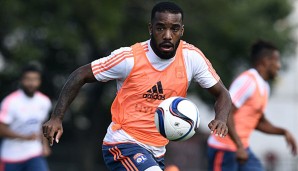 Alexandre Lacazette hält Lyon die Treue