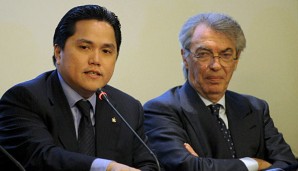 Massimo Moratti (r.) und Inters neuer Eigentümer Erick Thohir (l.)