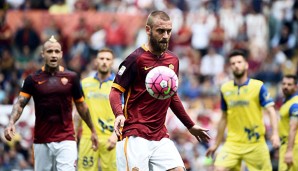 Daniele de Rossi sprang Mitspieler Edin Dzeko zur Seite