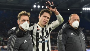 Federico Chiesa befindet sich nach seinem Kreuzbandriss noch in Reha, auch Paulo Dybalas Abgang hinterlässt generell in der Offensive eine Lücke. Ob Gnabry von einem Wechsel in die Serie A überzeugt werden kann, bleibt abzuwarten.