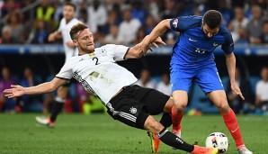 Shkodran Mustafi wird wohl auch in der kommenden Saison für Valencia spielen