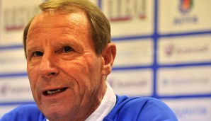 Berti Vogts ist neben seinem Posten als Berater auch noch Aserbaidschans Nationaltrainer