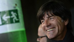 Gut lachen: Joachim Löw und das DFB-Team können rechtzeitig in ihr WM-Quartier einziehen.