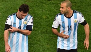 Javier Mascherano im Gespräch mit Kapitän Lionel Messi