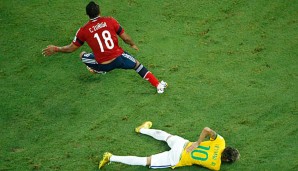 Juan Zuniga kam nach seinem vieldiskutierten Foul an Neymar ungeschoren davon