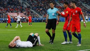 Timo Werner hat Gonzalo Jaras Ellbogen ins Gesicht bekommen