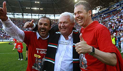 Die Verantwortlichen um Jos Luhukay (l.) und Andreas Rettig (r.) haben derzeit gut lachen