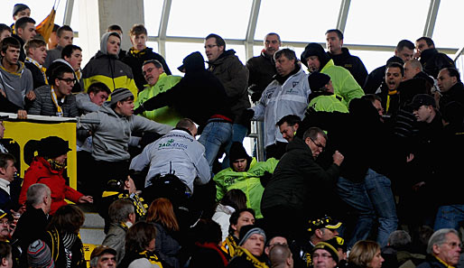 In der Partie gegen Erzgebirge Aue gab es Ausschreitungen im Aachener Fanblock