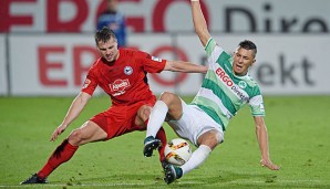 Julian Börner (L.) absolvierte seit seinem Wechsel 47 Pflichtspiele für Arminia Bielefeld