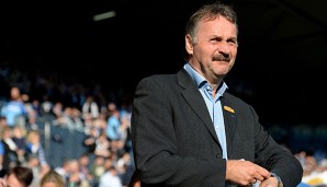 Peter Neururer könnte neuer Trainer von Arminia Bielefeld werden