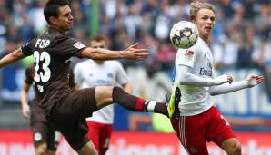 HSV-Talent Jann-Fiete Arp (r.) blieb bei seinem Startelf-Saisondebüt überwiegend wirkungslos.