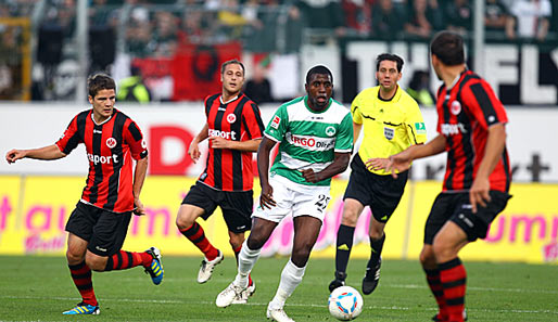 Eintracht Frankfurt gewann nach einem 0:2-Rückstand noch mit 3:2 bei Greuther Fürth